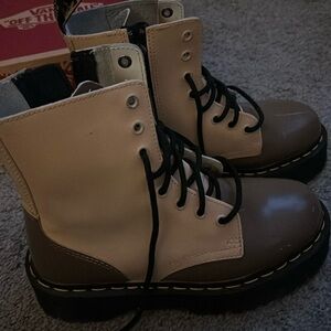 Dr Marten Platform Boots